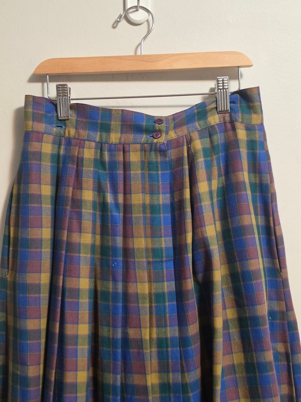 Vintage Viyella Plaid Maxi Skirt in Blue & Green - Classic Women's Skirt - Picture 7 of 9